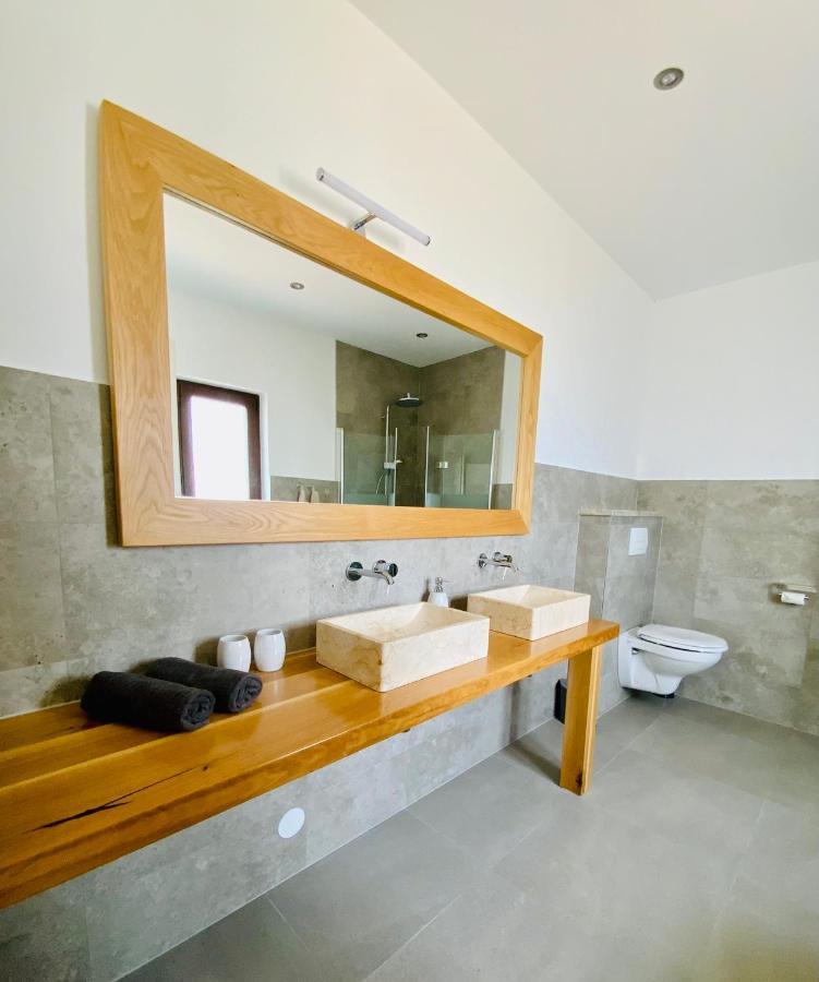 Santalezi Villa Fluggi Near Labin מראה חיצוני תמונה