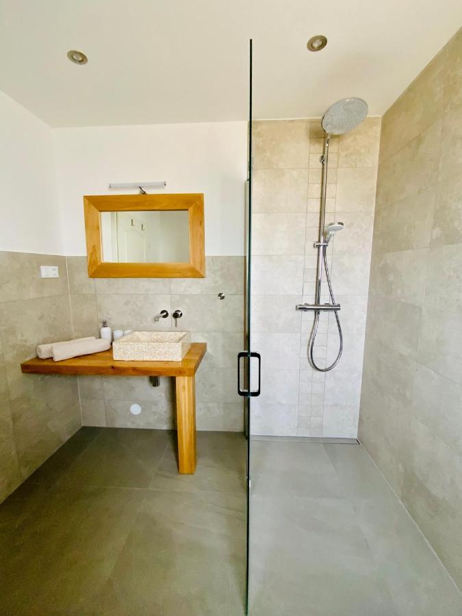 Santalezi Villa Fluggi Near Labin מראה חיצוני תמונה